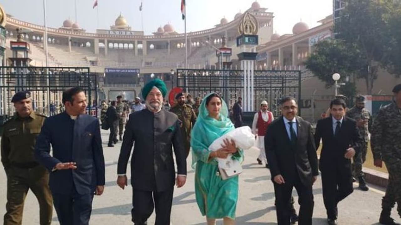 കര്‍ത്താര്‍പുര്‍ ഇടനാഴി: തര്‍ക്കം തുടരുന്നു, തീര്‍ത്ഥാടകര്‍ക്ക് പാസ്പോര്‍ട്ട് വേണമെന്ന് പാക് സൈന്യം