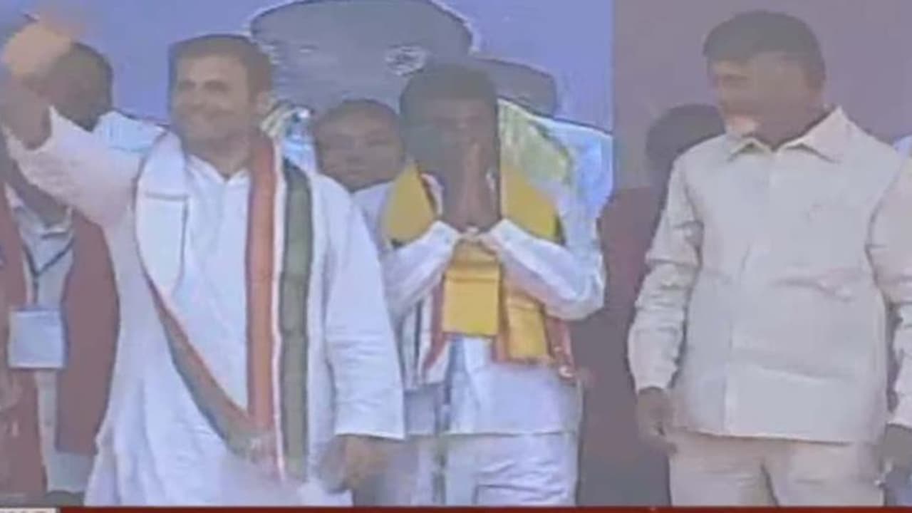 ఇక కేసీఆర్ ఫాం హౌజ్కే : సురవరం సెటైర్లు ఇక కేసీఆర్ ఫాం హౌజ్కే : సురవరం సెటైర్లు