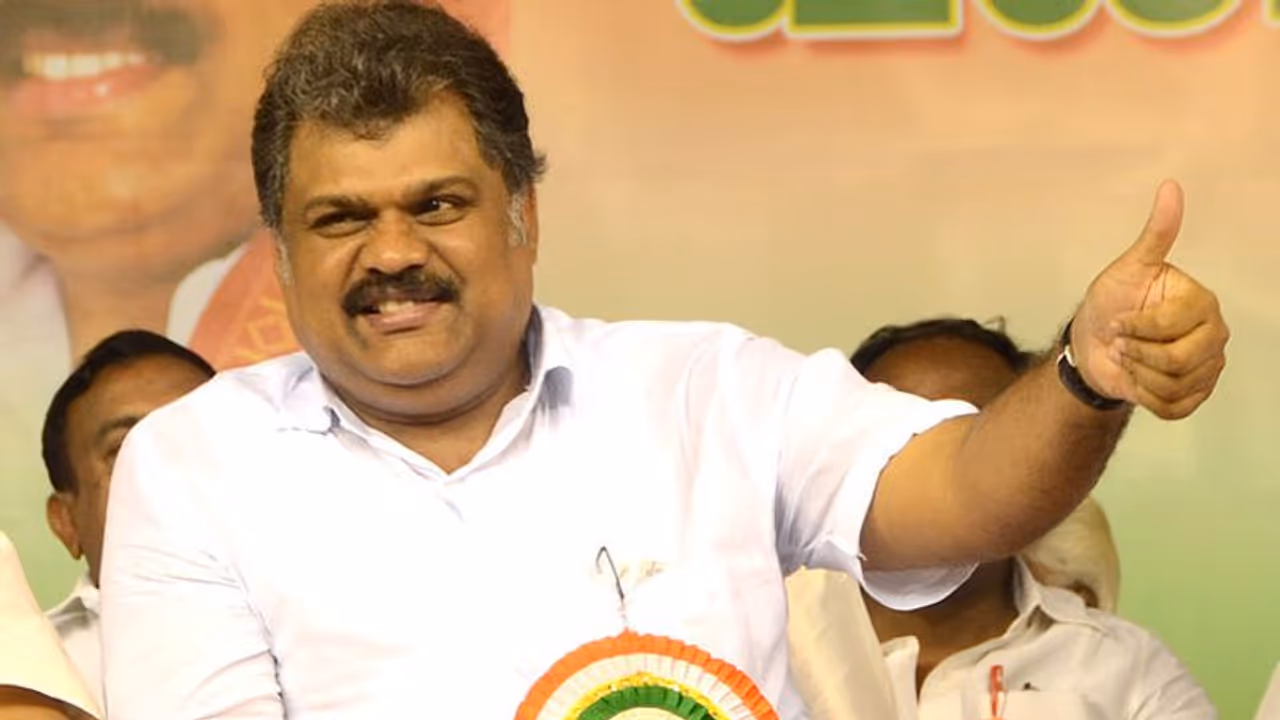 திமுகவை விரட்டி விரட்டி அடிக்கும் ஜி.கே வாசன்.. மீண்டும் அதிமுகவை ஆட்சி கட்டிலில் ஏற்ற வேண்டும். ஆவேச பேச்சு.