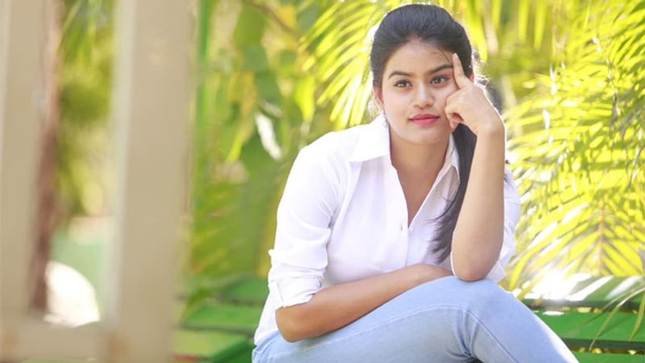 ఉరేసుకొని హీరోయిన్ ఆత్మహత్య! ఉరేసుకొని హీరోయిన్ ఆత్మహత్య!