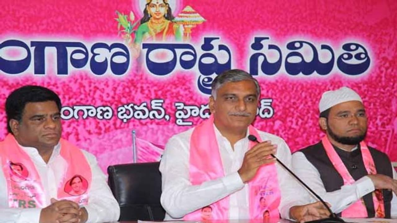 అప్పు పుట్టించడం ఎలాగో.. భారత్కు నేర్పిన వ్యక్తి బాబుగారు: హరీశ్ అప్పు పుట్టించడం ఎలాగో.. భారత్కు నేర్పిన వ్యక్తి బాబుగారు: హరీశ్