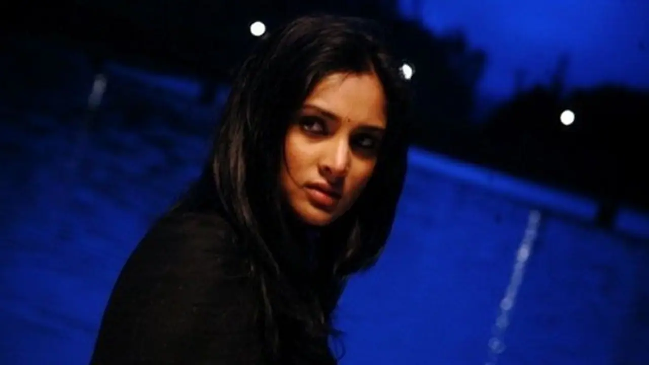 ರಮ್ಯಾ ಮೇಲೆ ಮಂಡ್ಯ ಹೈಕ್ಳಿಗೆ ಸಿಟ್ಟು: ಬರ್ತ್ ಡೇ ಪಾರ್ಟಿಗೆ ಬಿತ್ತು ಪೆಟ್ಟು! ರಮ್ಯಾ ಮೇಲೆ ಮಂಡ್ಯ ಹೈಕ್ಳಿಗೆ ಸಿಟ್ಟು: ಬರ್ತ್ ಡೇ ಪಾರ್ಟಿಗೆ ಬಿತ್ತು ಪೆಟ್ಟು!