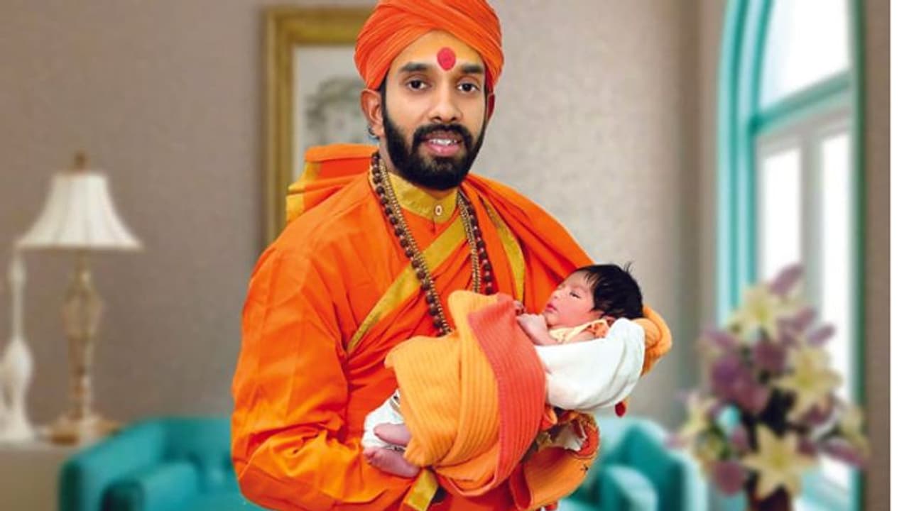 ಪ್ರಣವಾನಂದ ಸ್ವಾಮೀಜಿಗೆ ಗಂಡು ಮಗು: ನೀ ಮಠದ ಉತ್ತರಾಧಿಕಾರಿ ಆಗು! ಪ್ರಣವಾನಂದ ಸ್ವಾಮೀಜಿಗೆ ಗಂಡು ಮಗು: ನೀ ಮಠದ ಉತ್ತರಾಧಿಕಾರಿ ಆಗು!