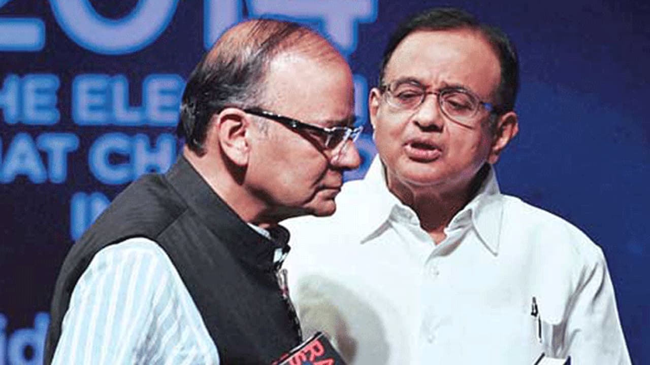 రచ్చరచ్చ: ప్రగతి తగ్గించే యత్నం.. జీడీపీ గణాంకాల తగ్గింపుపై విపక్షాల ఫైర్ రచ్చరచ్చ: ప్రగతి తగ్గించే యత్నం.. జీడీపీ గణాంకాల తగ్గింపుపై విపక్షాల ఫైర్