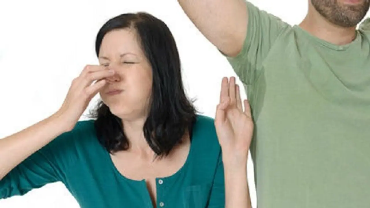 உடல் துர்நாற்றத்தை சாதாரணமாக எடுத்துக்கொள்ள வேண்டாம் இந்த பாதிப்பாக இருக்கலாம்..!! உடல் துர்நாற்றத்தை சாதாரணமாக எடுத்துக்கொள்ள வேண்டாம் இந்த பாதிப்பாக இருக்கலாம்..!!