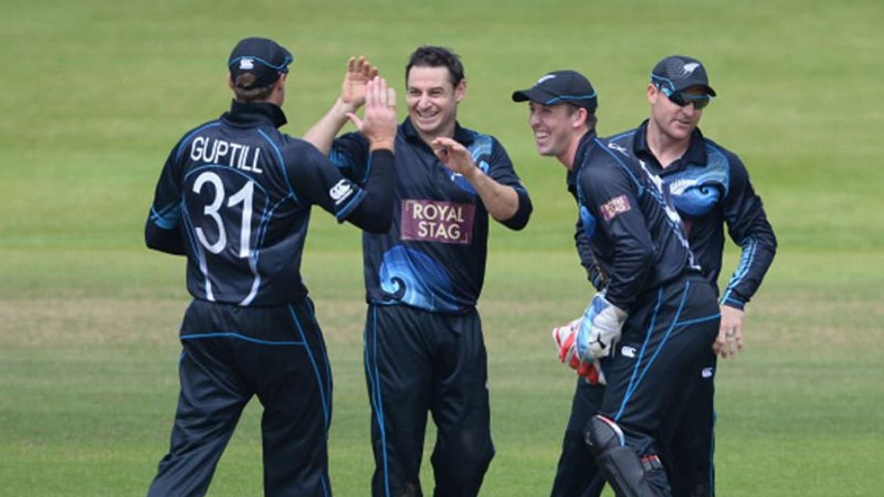 ನಾನಿನ್ನು ಜೀವಂತವಾಗಿದ್ದೇನೆ: ಮೆಕಲಂ ಹೀಗೆ ಹೇಳಿದ್ದೇಕೆ..? ನಾನಿನ್ನು ಜೀವಂತವಾಗಿದ್ದೇನೆ: ಮೆಕಲಂ ಹೀಗೆ ಹೇಳಿದ್ದೇಕೆ..?