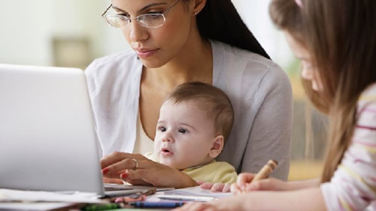 ಕೆಲಸಕ್ಕೆ ಹೋಗೋ ಅಮ್ಮನ ಮಕ್ಕಳು ಸ್ಟ್ರಾಂಗು ಗುರು! ಕೆಲಸಕ್ಕೆ ಹೋಗೋ ಅಮ್ಮನ ಮಕ್ಕಳು ಸ್ಟ್ರಾಂಗು ಗುರು!