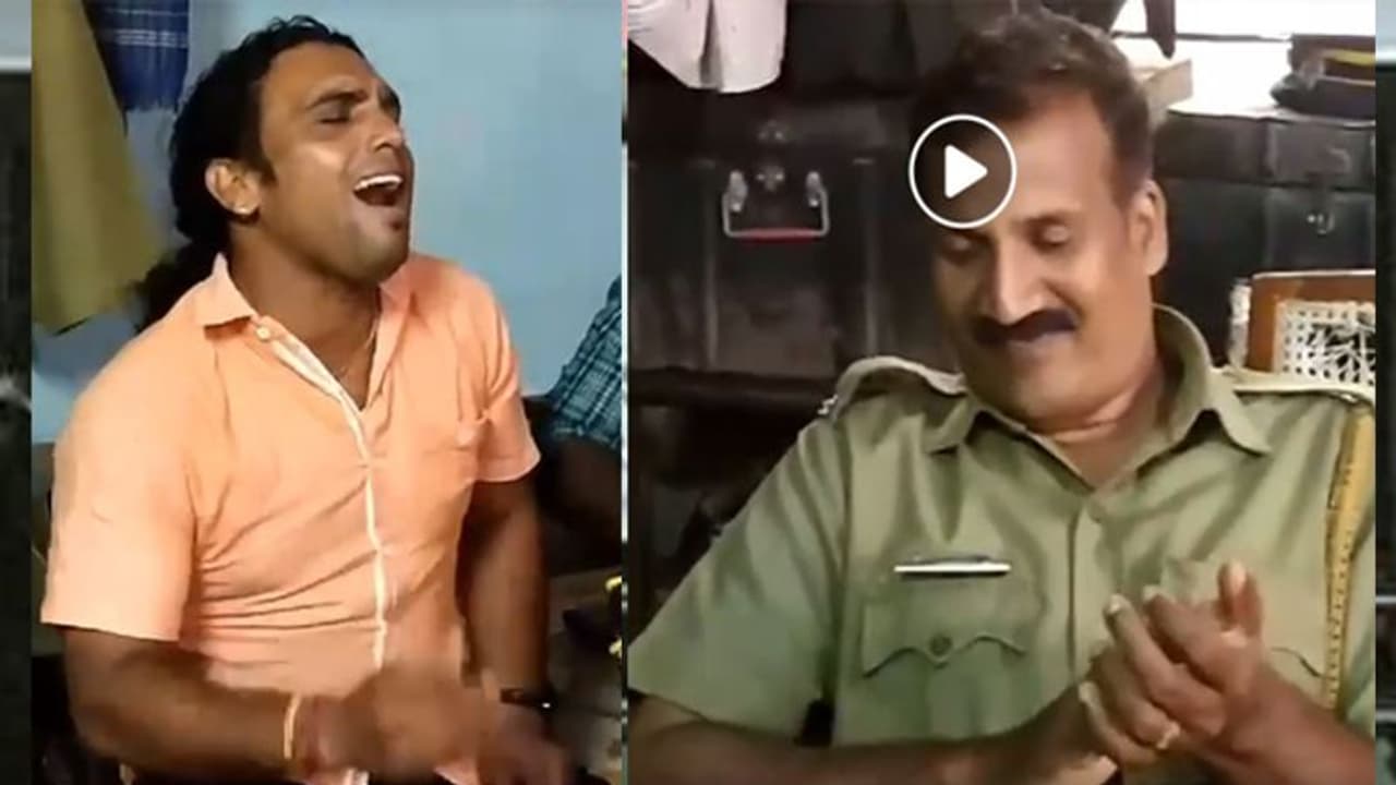 നെഞ്ച് പൊട്ടി പാടി സുരേഷ്, താളമിട്ട് പൊലീസുകാര്‍; നാടന്‍ പാട്ടിലമര്‍ന്ന് പൊലീസ് സ്റ്റേഷന്‍