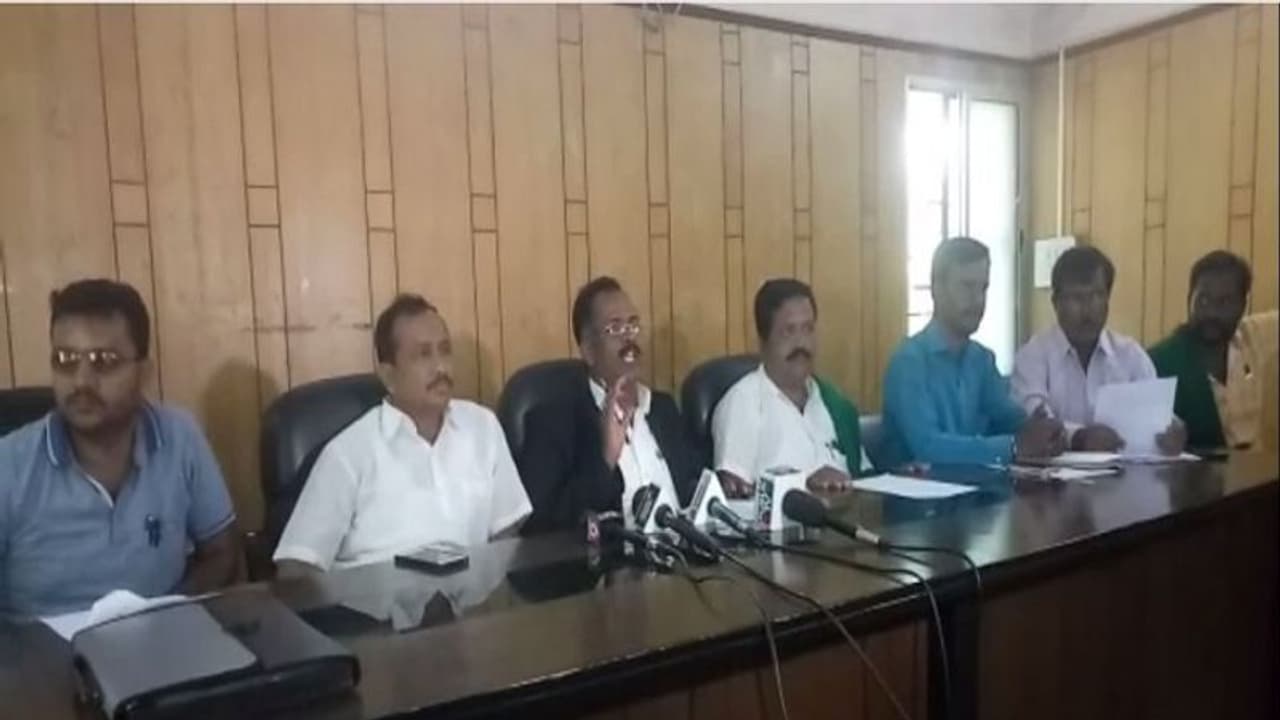 ಮತ್ತೆ ಭುಗಿಲೆದ್ದ ಉತ್ತರ ಕರ್ನಾಟಕ ಪ್ರತ್ಯೇಕ ರಾಜ್ಯದ ಕೂಗು! ಮತ್ತೆ ಭುಗಿಲೆದ್ದ ಉತ್ತರ ಕರ್ನಾಟಕ ಪ್ರತ್ಯೇಕ ರಾಜ್ಯದ ಕೂಗು!