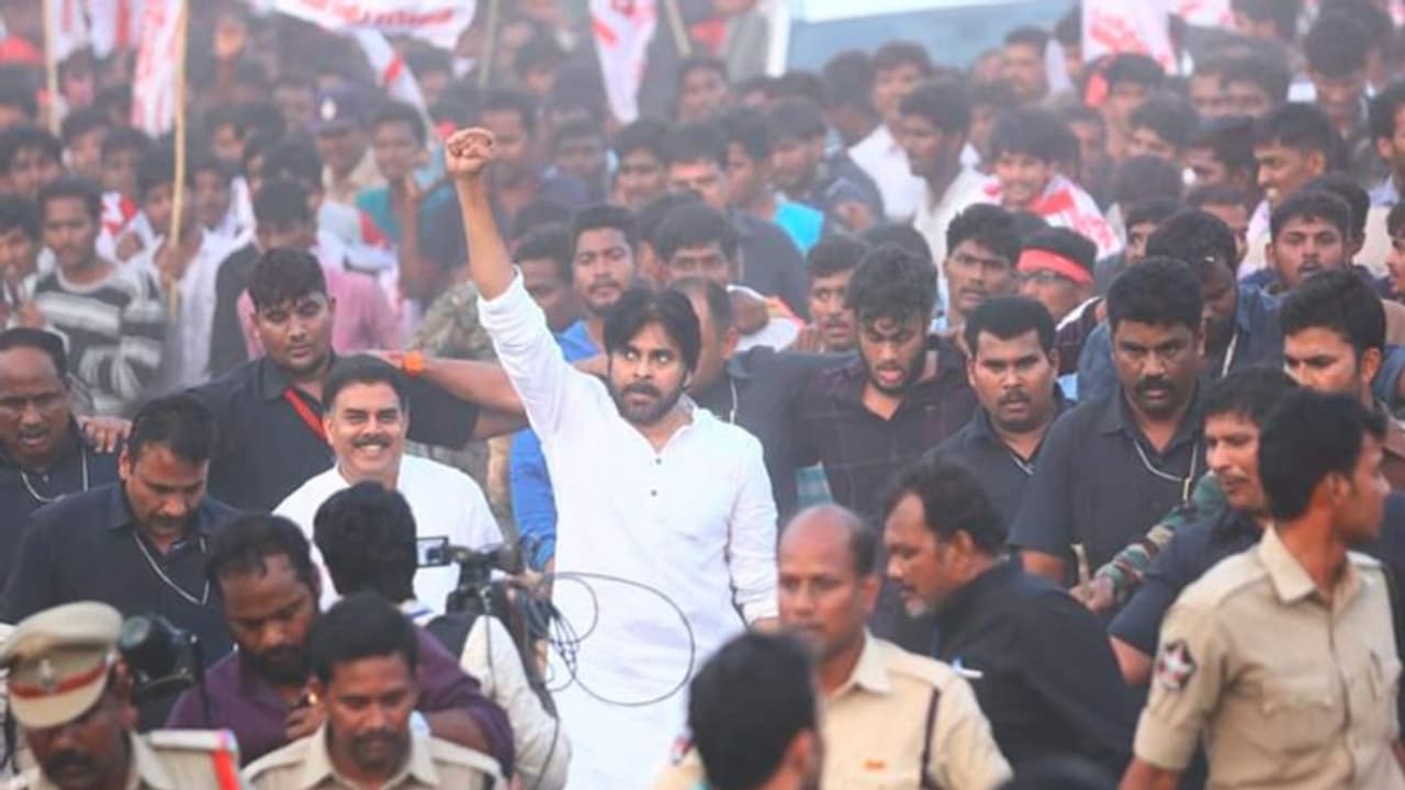 జనసేన పార్టీ అమరావతి పర్యటన... ఆవేదనను వెల్లగక్కిన రాజధాని మహిళలు జనసేన పార్టీ అమరావతి పర్యటన... ఆవేదనను వెల్లగక్కిన రాజధాని మహిళలు