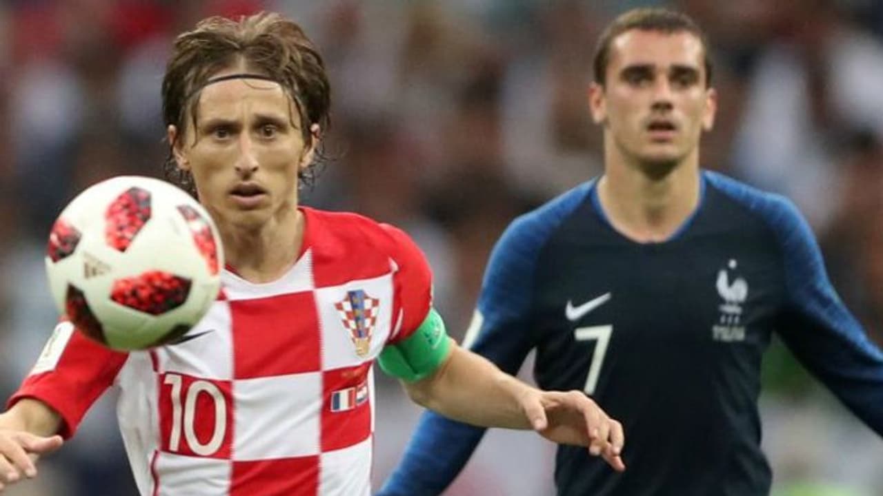 ഒരു ദശകത്തിനിപ്പുറം ബാലൺ ദി ഓറിന് പുതിയ അവകാശി എത്തുമോ; ഇന്നറിയാം ഒരു ദശകത്തിനിപ്പുറം ബാലൺ ദി ഓറിന് പുതിയ അവകാശി എത്തുമോ; ഇന്നറിയാം