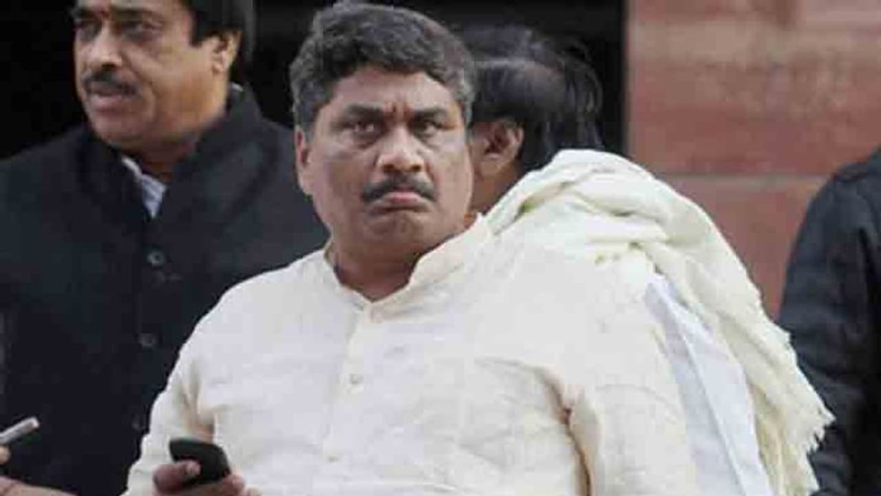 గుంటూరు బరిలో అంబటి రాయుడు .. మోదుగుల పరిస్థితేంటీ, రాజకీయాల్లో ‘వేణు’ శకం ముగిసినట్లేనా..?