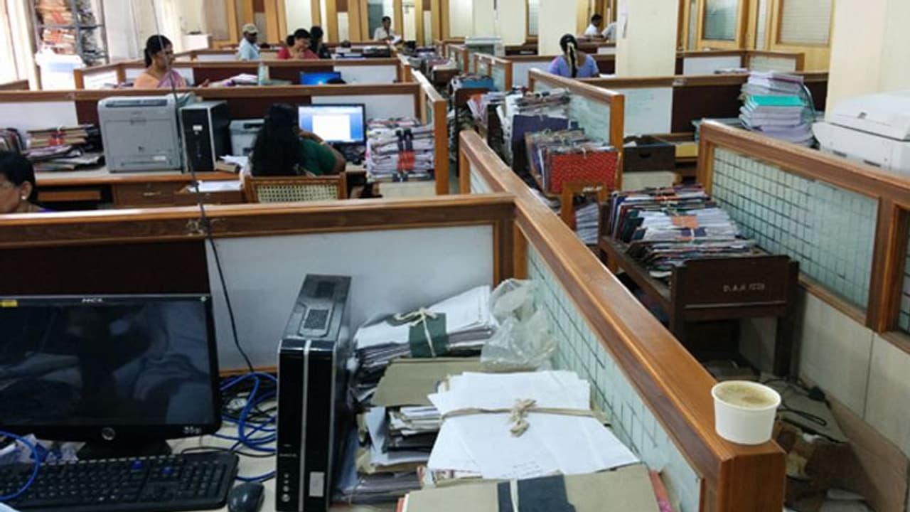 அரசு ஊழியர்களுக்கு அதிர்ச்சி கொடுத்த தமிழக அரசு..!