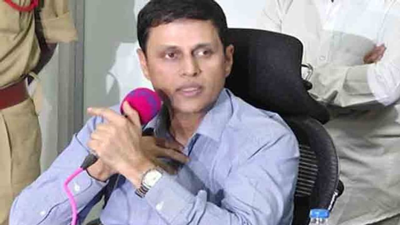 #Semifinals18: Campaign drama in Telangana hits new low as election day nears #Semifinals18: Campaign drama in Telangana hits new low as election day nears