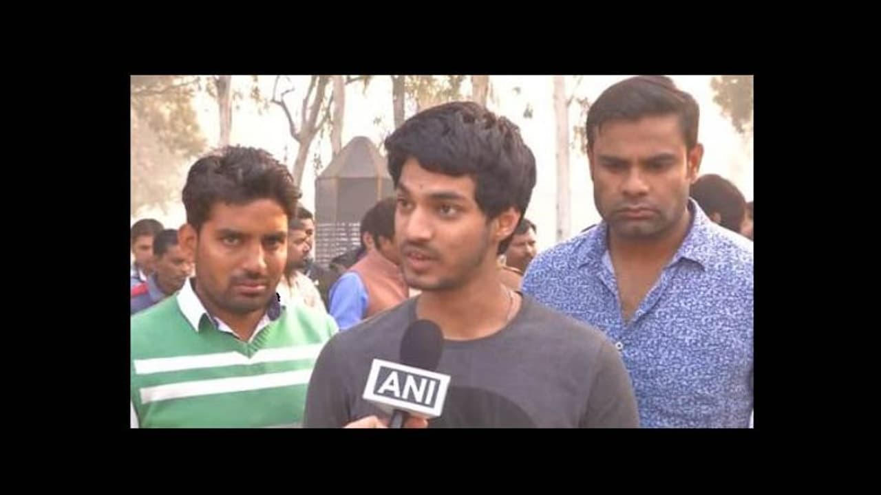 ‘ಜಾತ್ಯಾತೀತತೆ ಪಾಠ ಮಾಡ್ತಿದ್ದ ತಂದೆಯನ್ನು ಕೋಮುವಾದ ಕೊಂದಿತು’! ‘ಜಾತ್ಯಾತೀತತೆ ಪಾಠ ಮಾಡ್ತಿದ್ದ ತಂದೆಯನ್ನು ಕೋಮುವಾದ ಕೊಂದಿತು’!