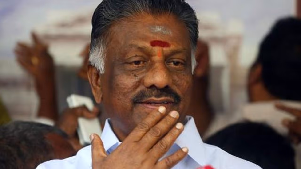 " ஓபிஎஸ்க்கு ஆதரவாக யார் பேசினாலும் அடி நிச்சயம்.. பொது குழுவில் டெரர்".? அலறும் பெங்களூர் புகழேந்தி. " ஓபிஎஸ்க்கு ஆதரவாக யார் பேசினாலும் அடி நிச்சயம்.. பொது குழுவில் டெரர்".? அலறும் பெங்களூர் புகழேந்தி.