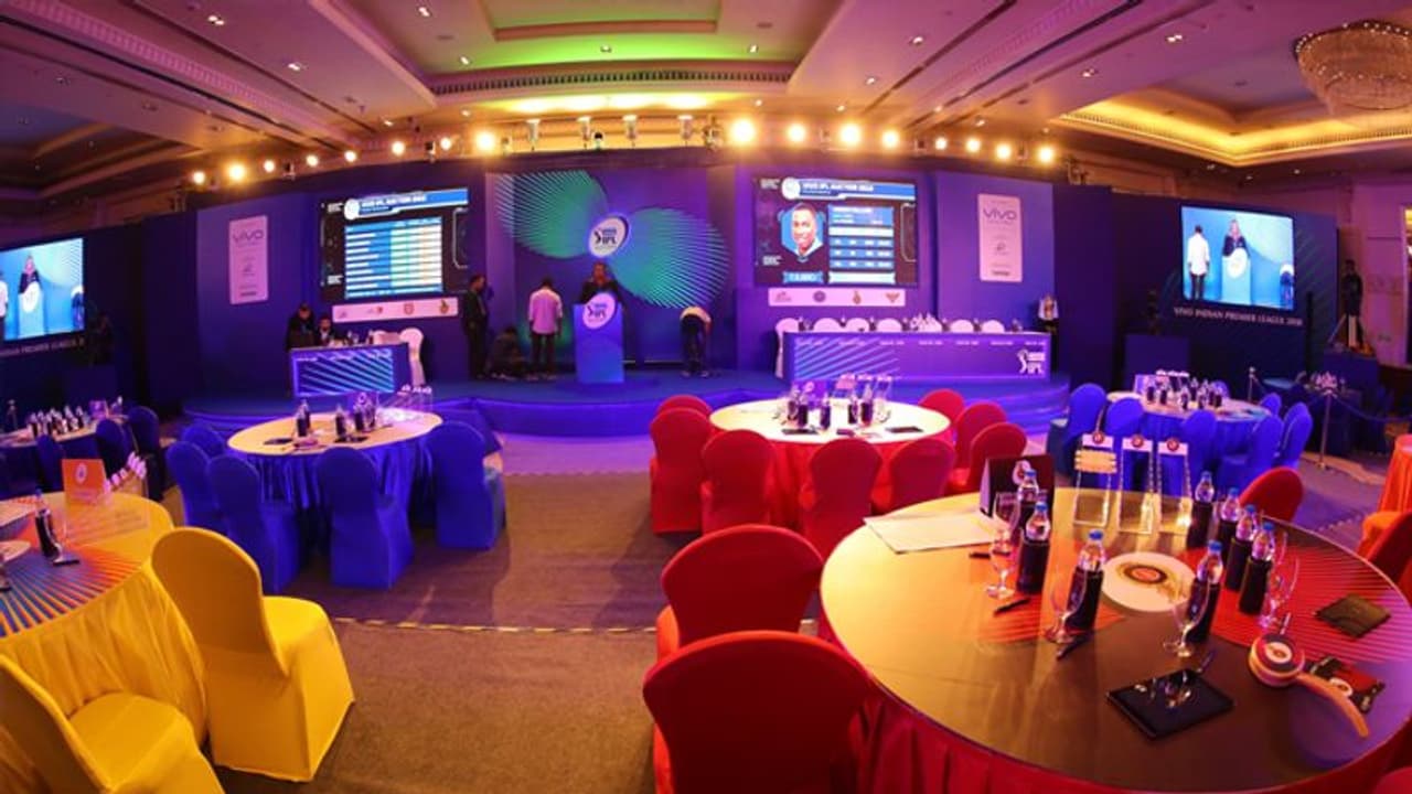 ಐಪಿಎಲ್ ಹರಾಜು: ಅಚ್ಚರಿ ಮೂಡಿಸುತ್ತೆ ನೋಂದಣಿಯಾದ ಆಟಗಾರರ ಸಂಖ್ಯೆ! ಐಪಿಎಲ್ ಹರಾಜು: ಅಚ್ಚರಿ ಮೂಡಿಸುತ್ತೆ ನೋಂದಣಿಯಾದ ಆಟಗಾರರ ಸಂಖ್ಯೆ!