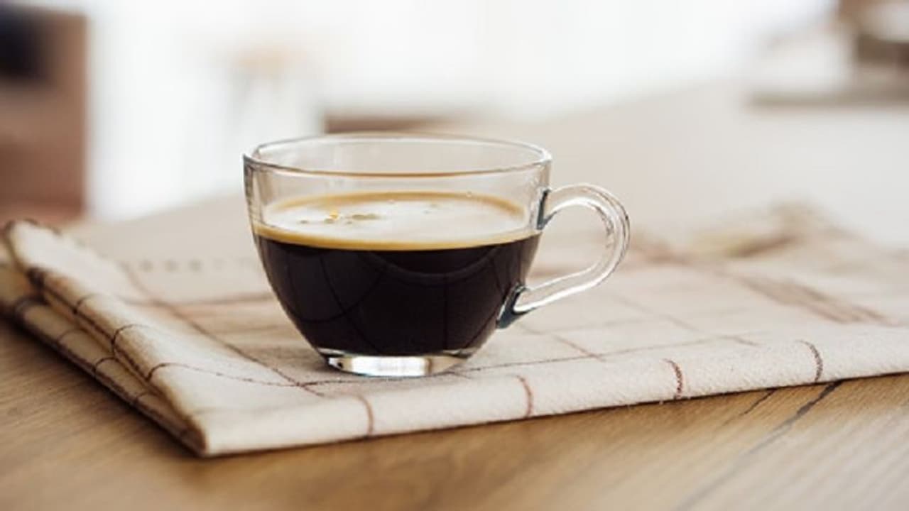 ഉയർന്ന രക്തസമ്മർദ്ദമുള്ളവരുടെ ശ്രദ്ധയ്ക്ക് ; കാപ്പി അമിതമായി കുടിക്കുന്നത് നല്ലതല്ല കാരണം