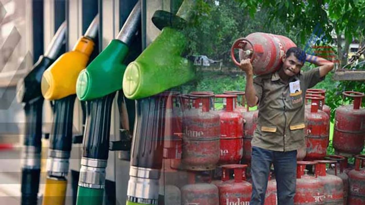 ಮತ್ತೊಂದು ಆಫರ್: ಸಿಲಿಂಡರ್ ಬಿಲ್ ಪಾವತಿಸಿದ್ರೆ ಫ್ರೀ ಪೆಟ್ರೋಲ್! ಮತ್ತೊಂದು ಆಫರ್: ಸಿಲಿಂಡರ್ ಬಿಲ್ ಪಾವತಿಸಿದ್ರೆ ಫ್ರೀ ಪೆಟ್ರೋಲ್!