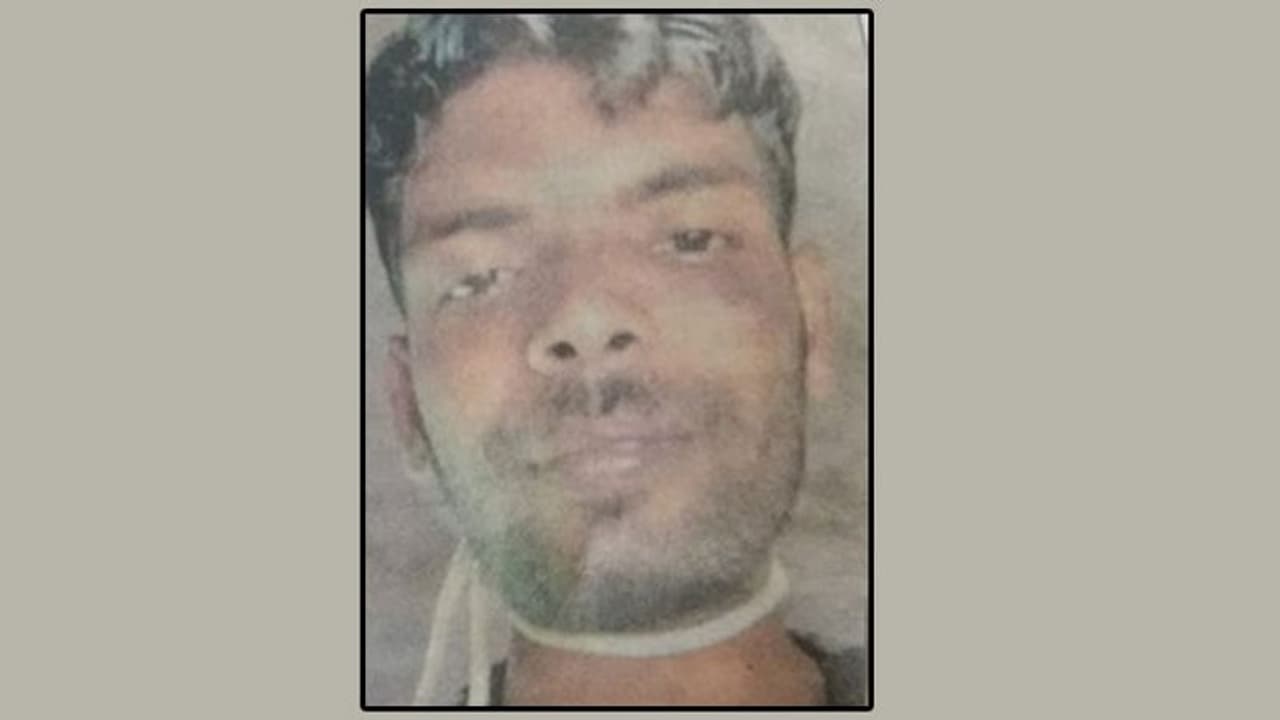 காதலி பேச மறுப்பு... வாட்ஸ் அப் மூலம் வாழ்க்கையை முடித்துக்கொண்ட பட்டதாரி வாலிபர் காதலி பேச மறுப்பு... வாட்ஸ் அப் மூலம் வாழ்க்கையை முடித்துக்கொண்ட பட்டதாரி வாலிபர்