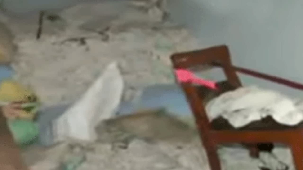 కొడంగల్లో టీఆర్ఎస్, కాంగ్రెస్ మధ్య ఘర్షణ, ఉద్రిక్తత కొడంగల్లో టీఆర్ఎస్, కాంగ్రెస్ మధ్య ఘర్షణ, ఉద్రిక్తత