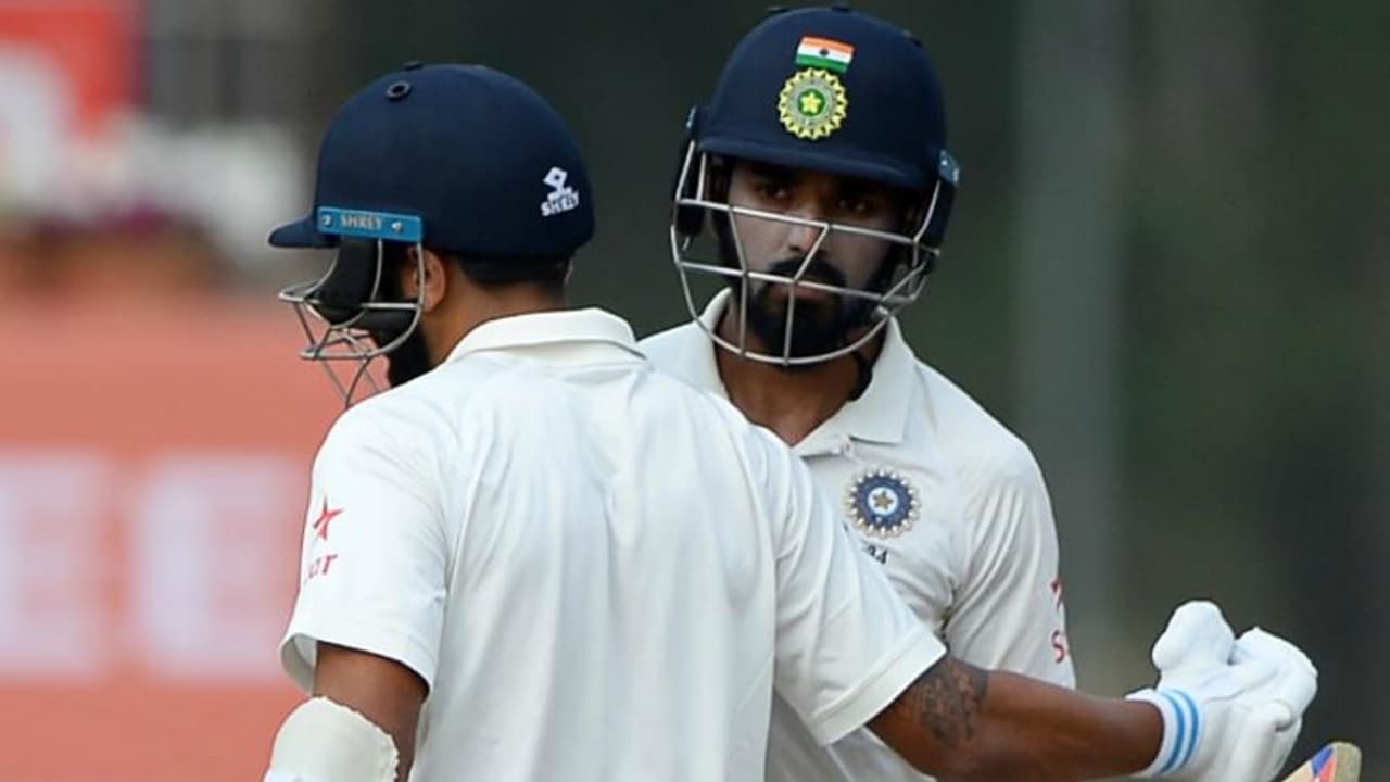 கவர் டிரைவ், ரிவர்ஸ் ஸ்வீப்னு நல்லாத்தான் ஆடுனாரு!! ஆனாலும் அவசரப்பட்டு அவுட்டான ராகுல்.. 2 விக்கெட்டுகள் காலி கவர் டிரைவ், ரிவர்ஸ் ஸ்வீப்னு நல்லாத்தான் ஆடுனாரு!! ஆனாலும் அவசரப்பட்டு அவுட்டான ராகுல்.. 2 விக்கெட்டுகள் காலி