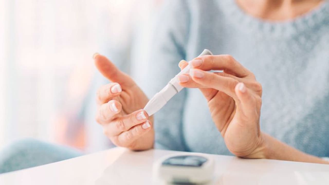 രക്തത്തിലെ പഞ്ചസാരയുടെ അളവ് ക്രമപ്പെടുത്താൻ സഹായിക്കുന്ന 5 ഭക്ഷണങ്ങൾ രക്തത്തിലെ പഞ്ചസാരയുടെ അളവ് ക്രമപ്പെടുത്താൻ സഹായിക്കുന്ന 5 ഭക്ഷണങ്ങൾ