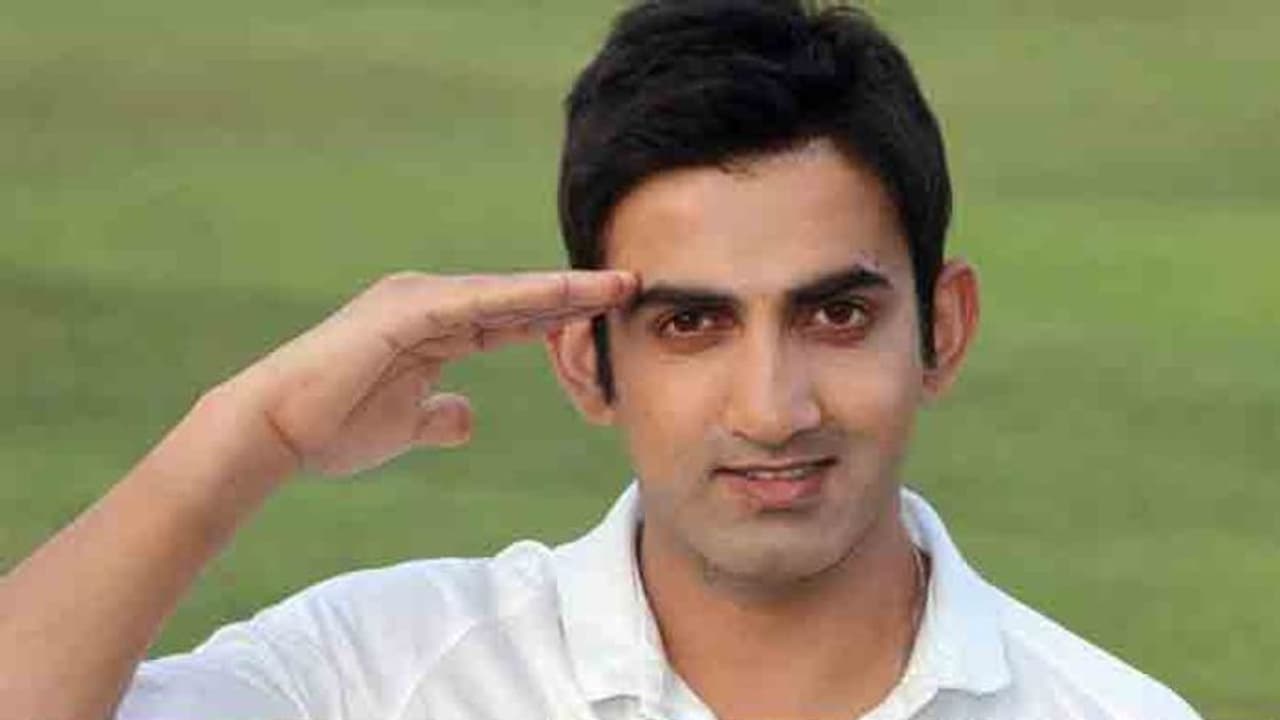 ఇష్టమైన కెప్టెన్ ధోనీనా, దాదానా: ఇద్దరు కాదంటున్న గంభీర్ ఇష్టమైన కెప్టెన్ ధోనీనా, దాదానా: ఇద్దరు కాదంటున్న గంభీర్