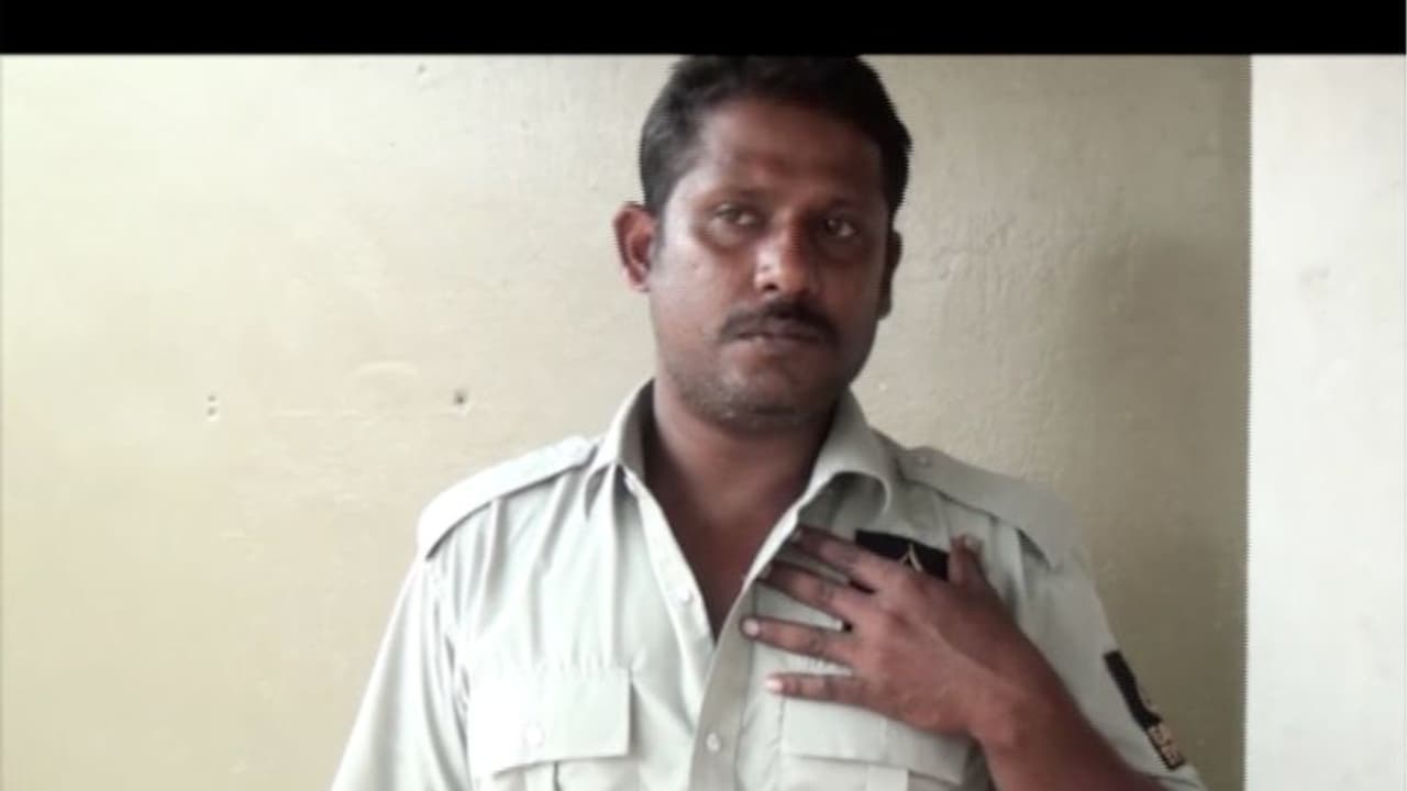 ഫേസ്ബുക്ക് പ്രണയം വഴി സ്വര്ണ്ണം തട്ടിയ യുവാവ് അറസ്റ്റില് ഫേസ്ബുക്ക് പ്രണയം വഴി സ്വര്ണ്ണം തട്ടിയ യുവാവ് അറസ്റ്റില്