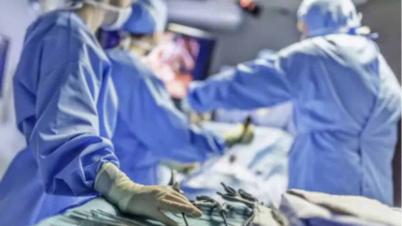 ಎಡಗಾಲಿನ ಗಾಯಕ್ಕೆ ಬಲಗಾಲಿಗೆ ಆಪರೇಷನ್‌!