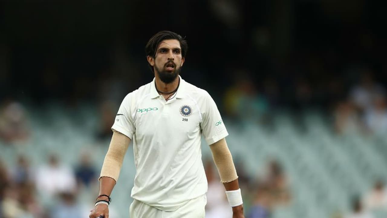 വിജയാഘോഷത്തിനിടയിലും ഇഷാന്ത് മാത്രം ദു:ഖിതനാണെന്ന് കോലി