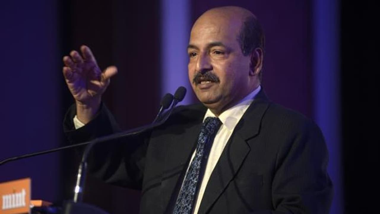 റിസർവ് ബാങ്ക് താൽകാലിക ഗവർണറായി എൻ എസ് വിശ്വനാഥൻ ചുമതലയേറ്റേക്കും റിസർവ് ബാങ്ക് താൽകാലിക ഗവർണറായി എൻ എസ് വിശ്വനാഥൻ ചുമതലയേറ്റേക്കും