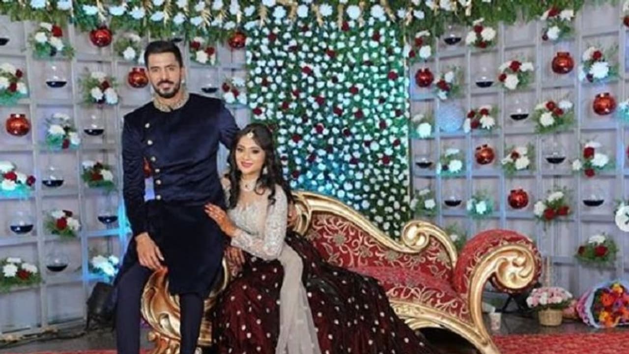 ದಾಂಪತ್ಯಕ್ಕೆ ಕಾಲಿಟ್ಟ "ಮನೆದೇವ್ರು" ಅರ್ಚನ! ದಾಂಪತ್ಯಕ್ಕೆ ಕಾಲಿಟ್ಟ "ಮನೆದೇವ್ರು" ಅರ್ಚನ!