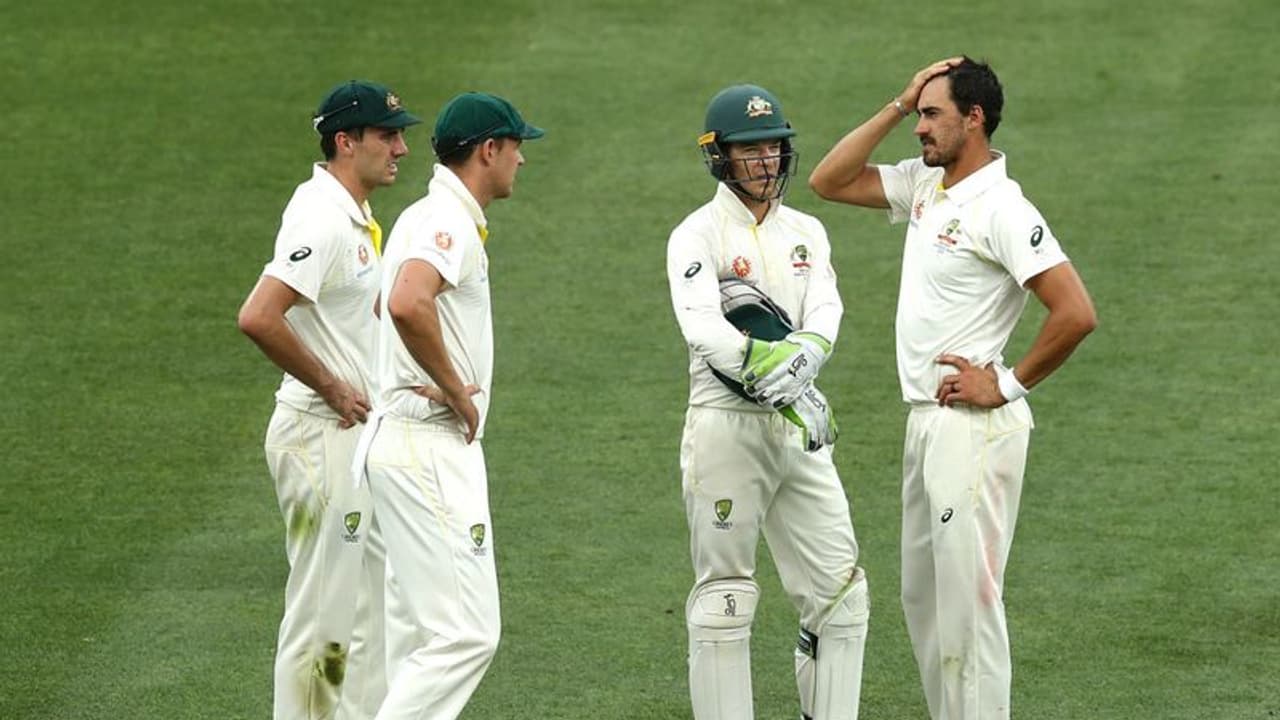 ആ എക്സ്ട്രാസ് ഇല്ലായിരുന്നെങ്കില്‍; സ്റ്റാര്‍ക്കിനെതിരെ വോണ്‍