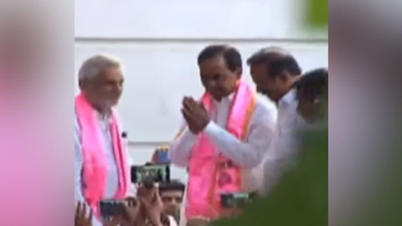 శనేశ్వరం ఓడి కాళేశ్వరం గెలిచింది: ఫలితాలపై కేసీఆర్ శనేశ్వరం ఓడి కాళేశ్వరం గెలిచింది: ఫలితాలపై కేసీఆర్