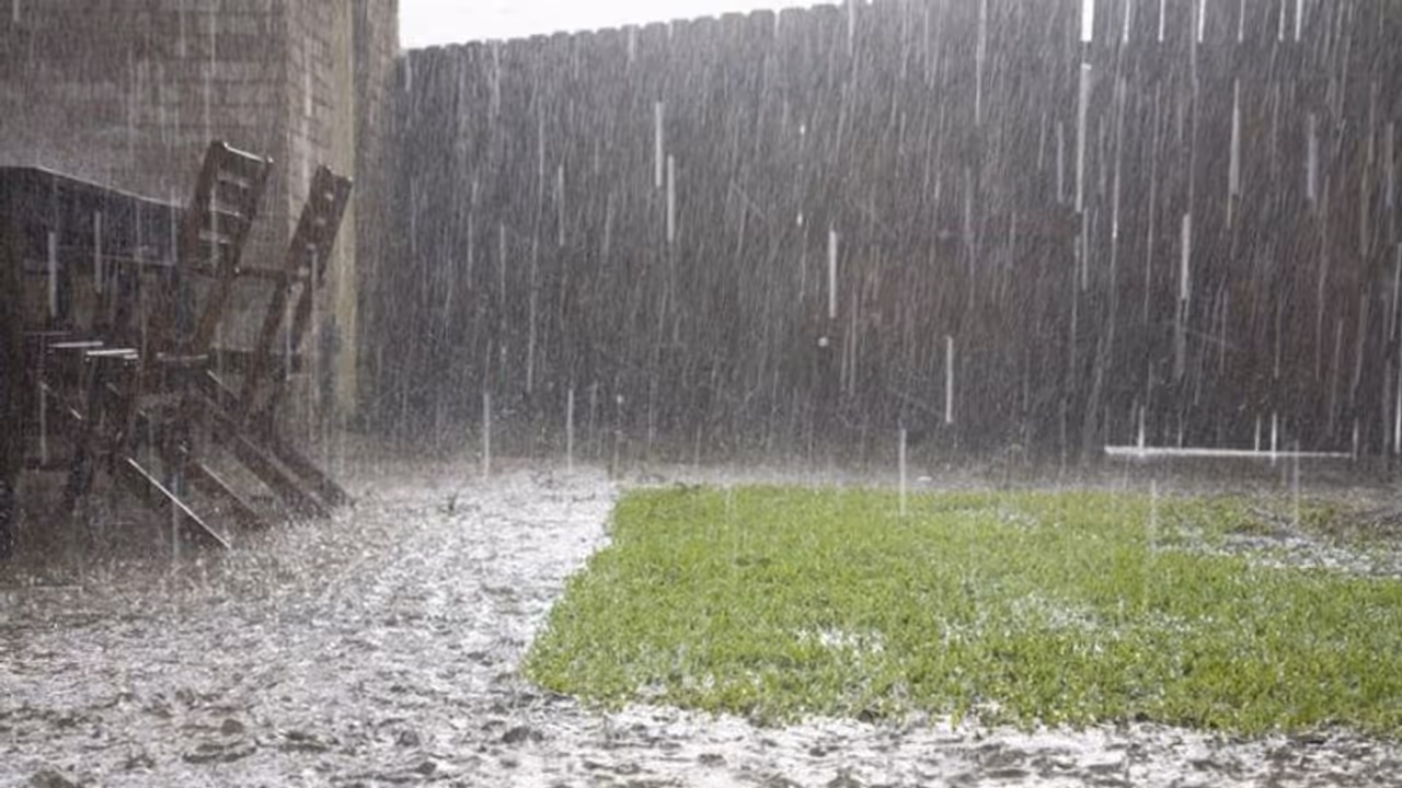 தமிழகத்தில் 4 மாவட்டத்தில் இடியுடன் கூடிய மழை..! வந்தாச்சு அறிவிப்பு..! தமிழகத்தில் 4 மாவட்டத்தில் இடியுடன் கூடிய மழை..! வந்தாச்சு அறிவிப்பு..!