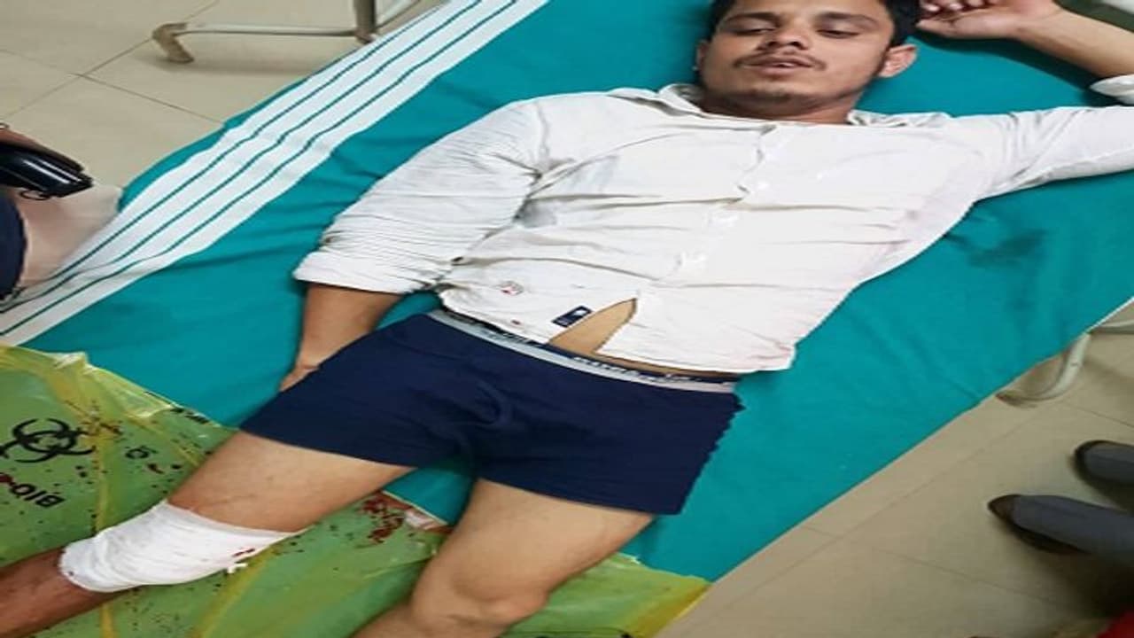 ಬೆಂಗಳೂರು ಪೊಲೀಸರಿಂದ ಕುಖ್ಯಾತ ದರೋಡೆಕೋರರ ಮೇಲೆ ಫೈರಿಂಗ್ ಬೆಂಗಳೂರು ಪೊಲೀಸರಿಂದ ಕುಖ್ಯಾತ ದರೋಡೆಕೋರರ ಮೇಲೆ ಫೈರಿಂಗ್