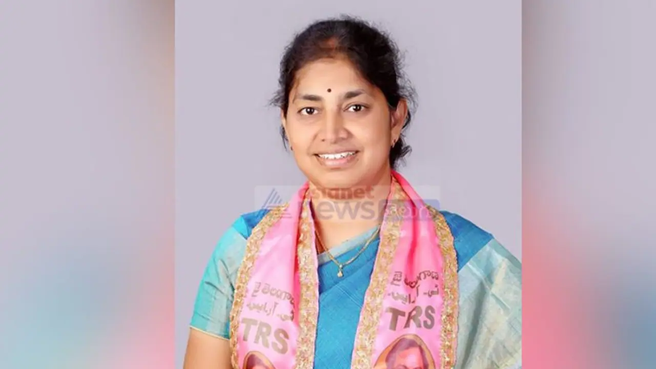 బీఆర్ఎస్ ఎమ్మెల్యే గొంగిడి సునీతపై హైకోర్టులో పిటిషన్.. బీఆర్ఎస్ ఎమ్మెల్యే గొంగిడి సునీతపై హైకోర్టులో పిటిషన్..