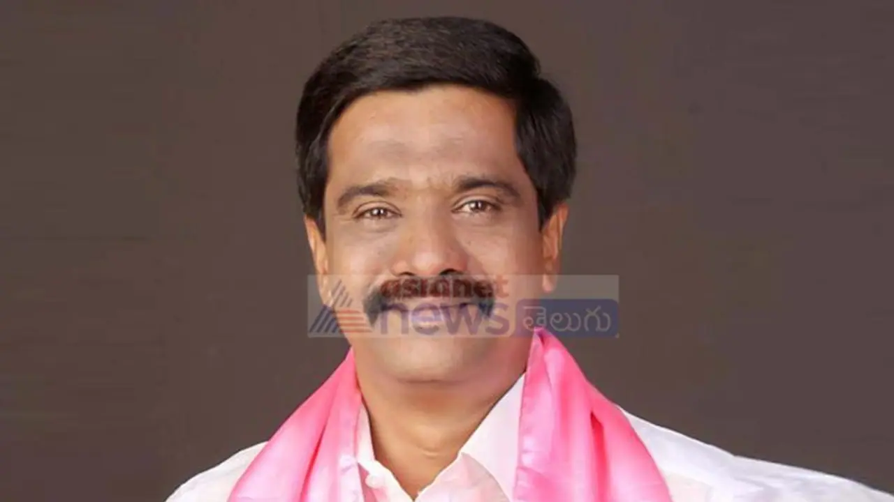 అధైర్యం వద్దు.. నియోజకవర్గ ప్రజలతో ఉండు: మంత్రి ప్రశాంత్ రెడ్డికి సీఎం కేసీఆర్ ఫోన్.. సహాయ చర్యలపై ఆరా (Video) అధైర్యం వద్దు.. నియోజకవర్గ ప్రజలతో ఉండు: మంత్రి ప్రశాంత్ రెడ్డికి సీఎం కేసీఆర్ ఫోన్.. సహాయ చర్యలపై ఆరా (Video)