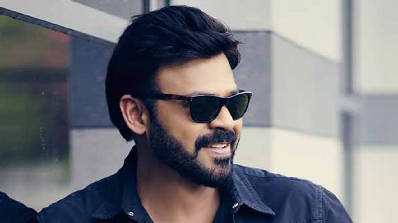 వెంకటేష్ న్యూ ప్రాజెక్ట్.. త్రివిక్రమ్ కోసం మూడు నెలల టార్గెట్? వెంకటేష్ న్యూ ప్రాజెక్ట్.. త్రివిక్రమ్ కోసం మూడు నెలల టార్గెట్?