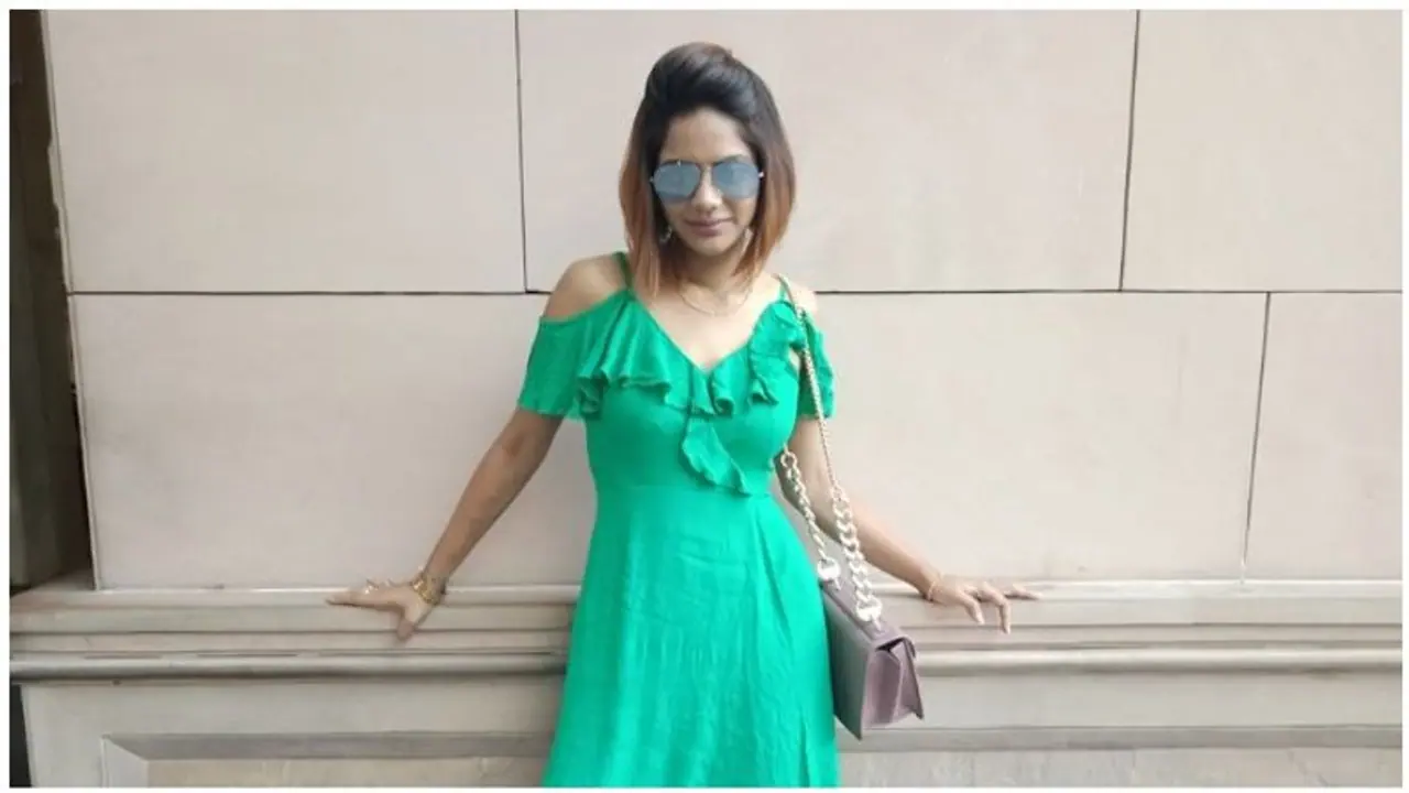 நேரத்தை வீணாக்காதீங்க! பொள்ளாச்சி பாலியல் குற்றவாளிகளை வெட்டி சாகடிங்க! ஐஸ்வர்யா தத்தா ஆதிரடி! (வீடியோ) நேரத்தை வீணாக்காதீங்க! பொள்ளாச்சி பாலியல் குற்றவாளிகளை வெட்டி சாகடிங்க! ஐஸ்வர்யா தத்தா ஆதிரடி! (வீடியோ)