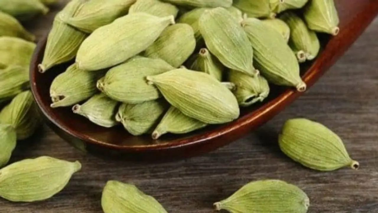 ಗಗನಕ್ಕೇರಿದ ಏಲಕ್ಕಿ ಬೆಲೆ : ಕೇಜಿಗೆ 5000 ರು.!