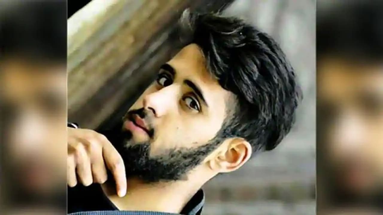 Teen actor in movie Haider killed in Mujgund Encounter Teen actor in movie Haider killed in Mujgund Encounter