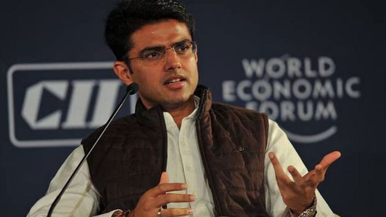 ಮೋದಿ ಫೋಟೋಗೆ ಮಸಿ ಬಳಿದ್ರಾ ಸಚಿನ್ ಪೈಲಟ್? ಮೋದಿ ಫೋಟೋಗೆ ಮಸಿ ಬಳಿದ್ರಾ ಸಚಿನ್ ಪೈಲಟ್?