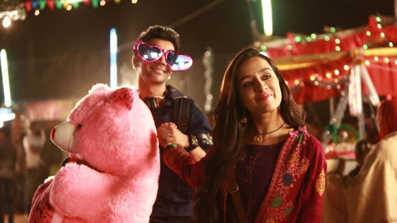 মেড ইন চায়না র প্রচারে স্ত্রী, নয়া লুকে ধরা দিলেন শ্রদ্ধা কাপুর মেড ইন চায়না র প্রচারে স্ত্রী, নয়া লুকে ধরা দিলেন শ্রদ্ধা কাপুর