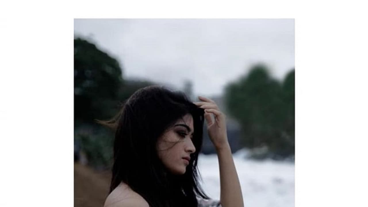 ಬೆಳ್ಳಂದೂರು ಕೆರೆಗಿಳಿದು ರಶ್ಮಿಕಾ ಮಂದಣ್ಣ ಫೋಟೋಶೂಟ್ ಮಾಡಿಸಿಕೊಂಡಿದ್ದು ನಿಜನಾ? ಬೆಳ್ಳಂದೂರು ಕೆರೆಗಿಳಿದು ರಶ್ಮಿಕಾ ಮಂದಣ್ಣ ಫೋಟೋಶೂಟ್ ಮಾಡಿಸಿಕೊಂಡಿದ್ದು ನಿಜನಾ?