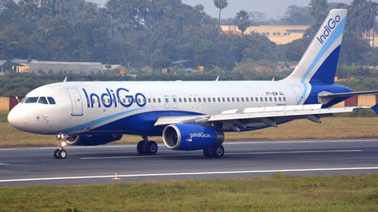 Bengaluru fog: Three flights diverted, 50 flights delayed from Kempegowda International Airport