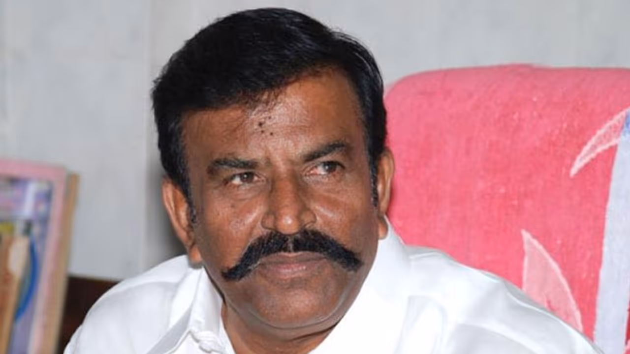 சின்னம் விவகாரம் எங்களுக்கும் கூட்டணி கட்சிகளுக்கும் உள்ள பிரச்சனை... கே.என்.நேரு அதிரடி சரவெடி..! சின்னம் விவகாரம் எங்களுக்கும் கூட்டணி கட்சிகளுக்கும் உள்ள பிரச்சனை... கே.என்.நேரு அதிரடி சரவெடி..!