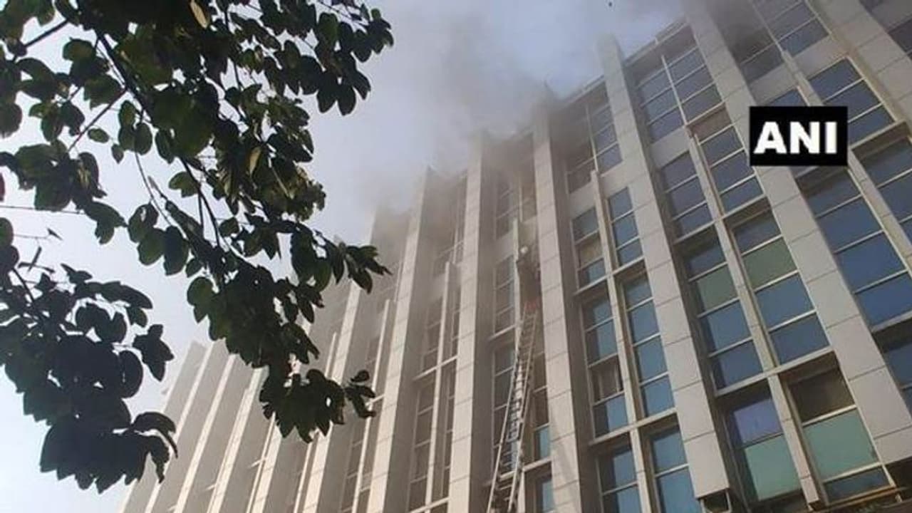 ಆಸ್ಪತ್ರೆಯಲ್ಲಿ ಬೆಂಕಿ: ಆರು ತಿಂಗಳ ಹಸುಳೆ ಸೇರಿ 8 ಮಂದಿ ಸಾವು, 28 ಮಂದಿ ಗಂಭೀರ ಆಸ್ಪತ್ರೆಯಲ್ಲಿ ಬೆಂಕಿ: ಆರು ತಿಂಗಳ ಹಸುಳೆ ಸೇರಿ 8 ಮಂದಿ ಸಾವು, 28 ಮಂದಿ ಗಂಭೀರ