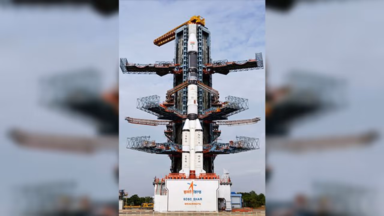 वायुसेना की मारक क्षमता कई गुना बढ़ाने वाला जीसैट-7ए लांच